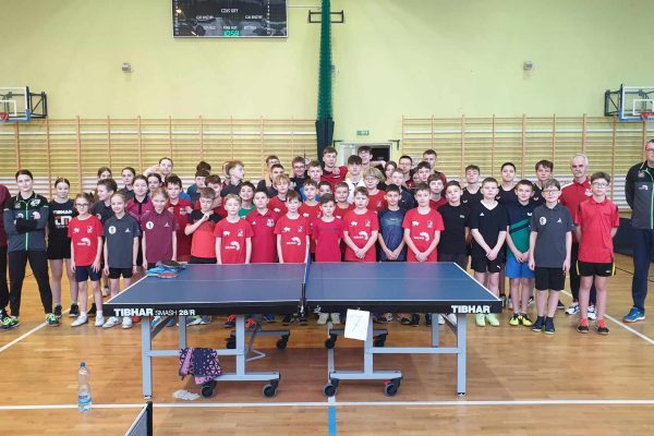 Trwa zimowy obóz tenisa stołowego w Ciechanowcu